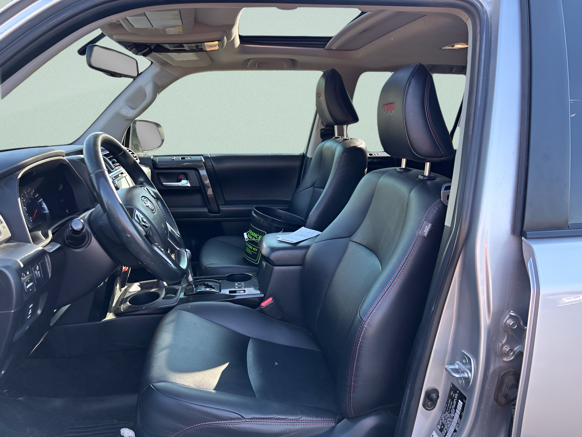 Used 2017 Toyota 4Runner TRD Off-Road Premium AWD/4WD image 16