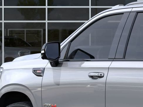 New 2026 GMC Yukon XL AT4 Ultimate AWD/4WD image 12