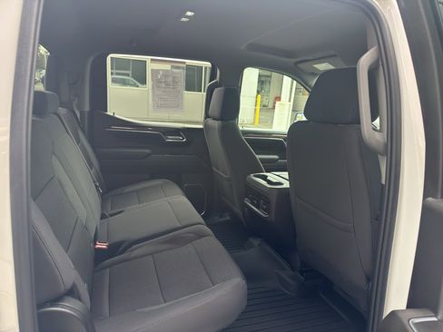 Used 2022 Chevrolet Silverado 1500 LT w/ Z71 Off-Road Package image 14