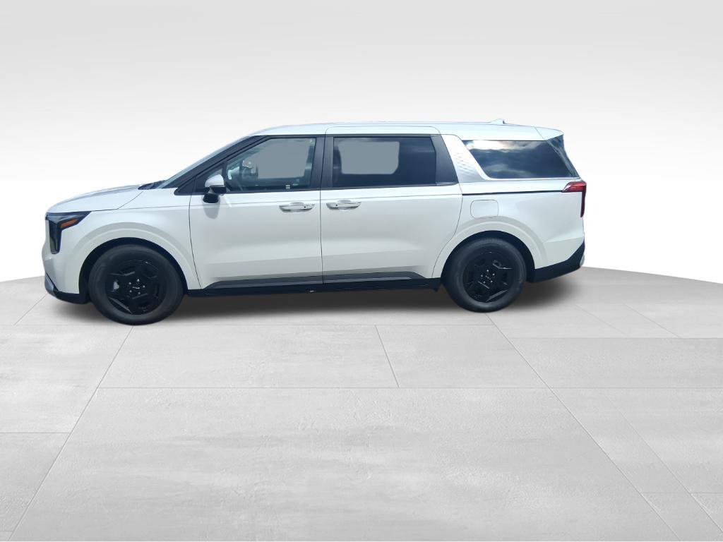 Certified 2026 Kia Carnival FWD image 2