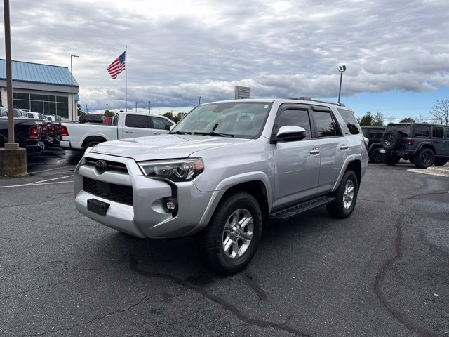 Used 2022 Toyota 4Runner SR5 AWD/4WD image 15