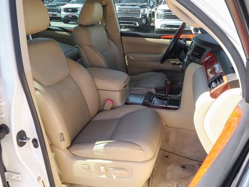 Used 2008 Lexus LX 570 4WD image 47