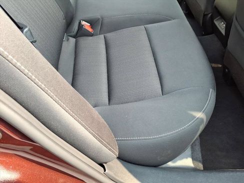 Used 2024 Nissan Altima 2.5 SV FWD image 18