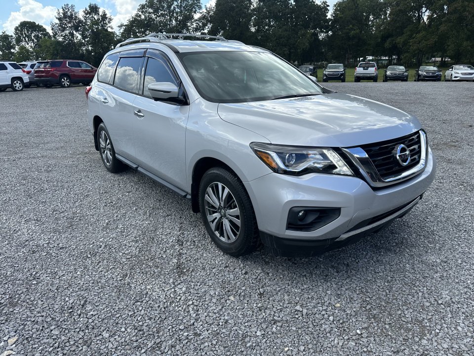 Used 2018 Nissan Pathfinder SL FWD image 3