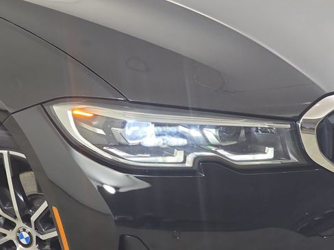 Used 2019 BMW 330i xDrive Sedan w/ Convenience Package AWD/4WD image 35