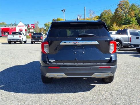 Certified 2020 Ford Explorer XLT w/ Equipment Group 202A image 6