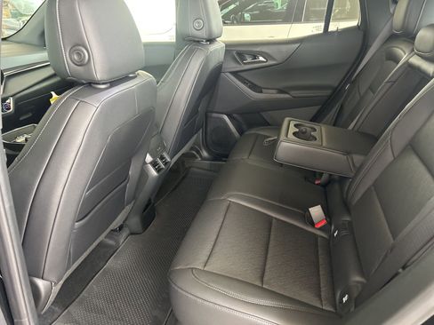 New 2026 Chevrolet Equinox LT w/ Convenience Package II image 11