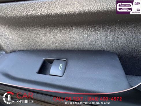 Used 2022 Chevrolet Silverado 2500 LT w/ Convenience Package image 49