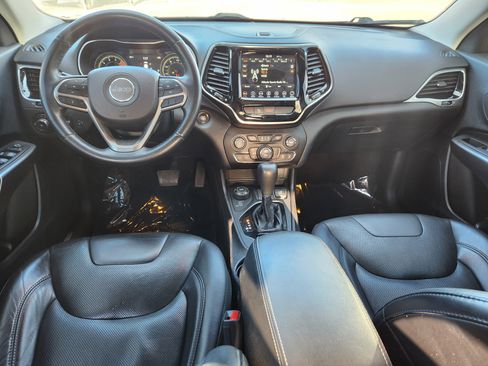 Used 2019 Jeep Cherokee Limited image 16