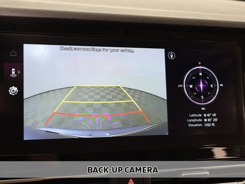 Used 2022 Kia Niro Touring Special Edition image 8