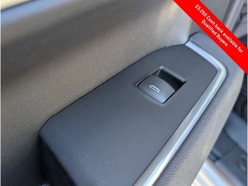 New 2026 GMC Sierra 1500 SLE w/ Preferred Package image 14