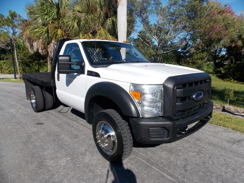 Used 2012 Ford F550 4x4 Regular Cab Super Duty w/ Trailer Tow Pkg image 1