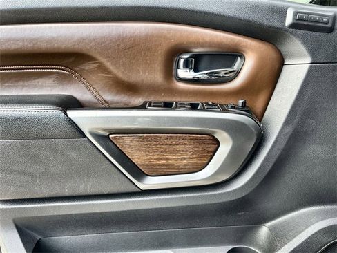Used 2017 Nissan Titan Platinum Reserve image 13