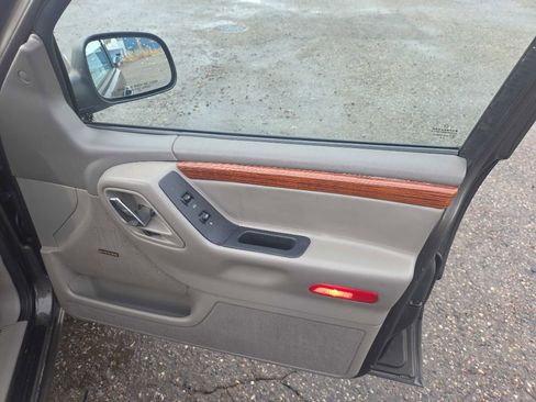 Used 1999 Jeep Grand Cherokee Limited image 21