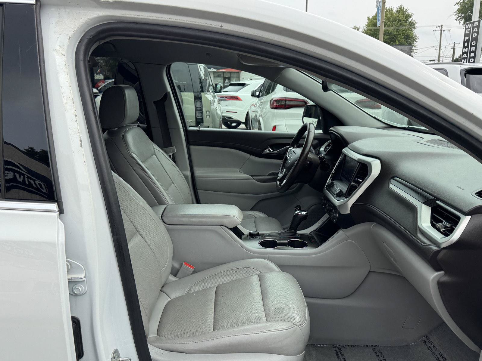 Used 2019 GMC Acadia SLT FWD image 40