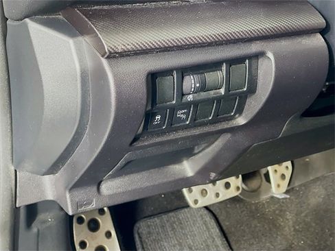 Used 2018 Subaru Impreza 2.0i Sport image 11