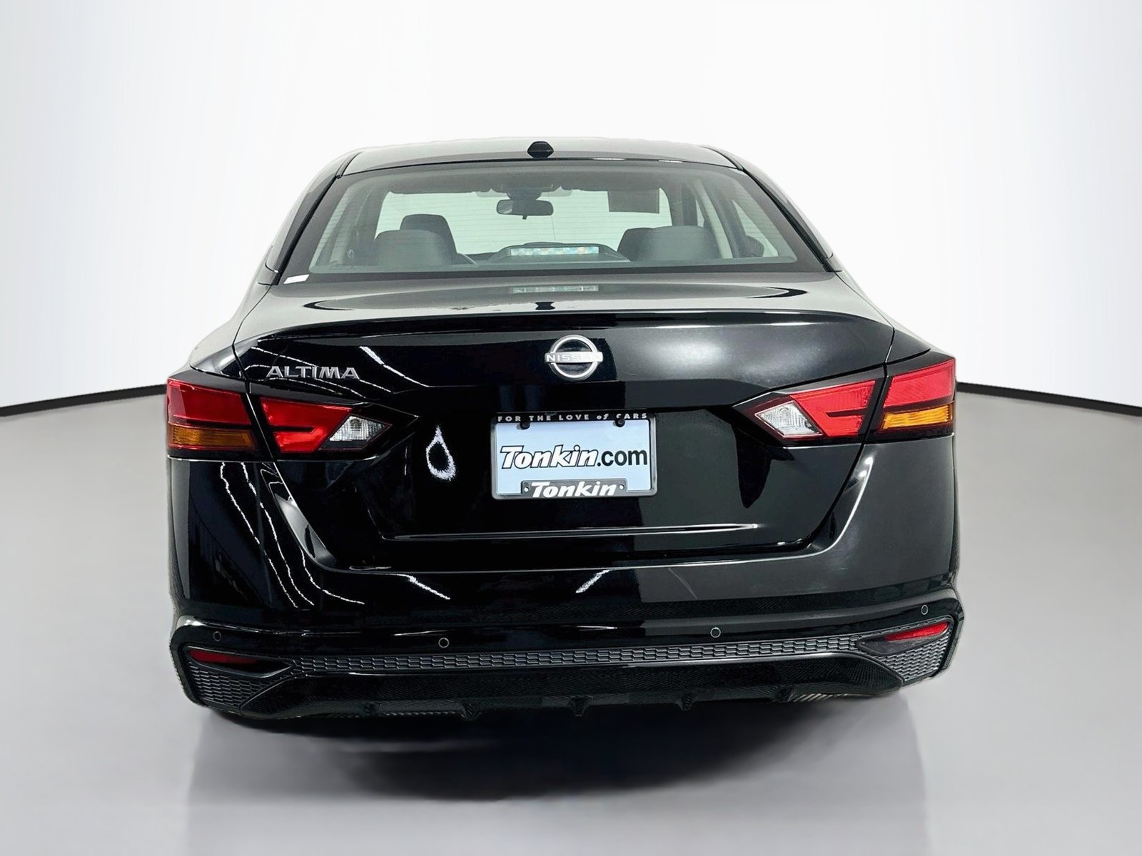 Used 2025 Nissan Altima 2.5 SV FWD image 6