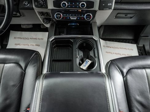 Used 2022 Ford F350 Platinum w/ Tremor Off-Road Package image 39