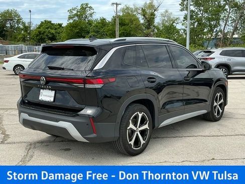 New 2026 Volkswagen Tiguan SE FWD image 3