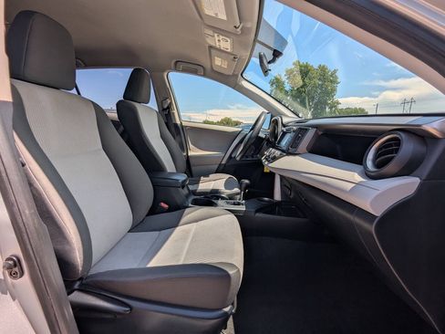 Used 2013 Toyota RAV4 LE AWD/4WD image 16