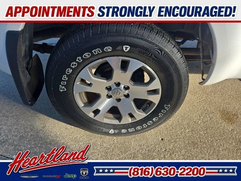 Used 2012 Suzuki Equator Sport AWD/4WD image 28
