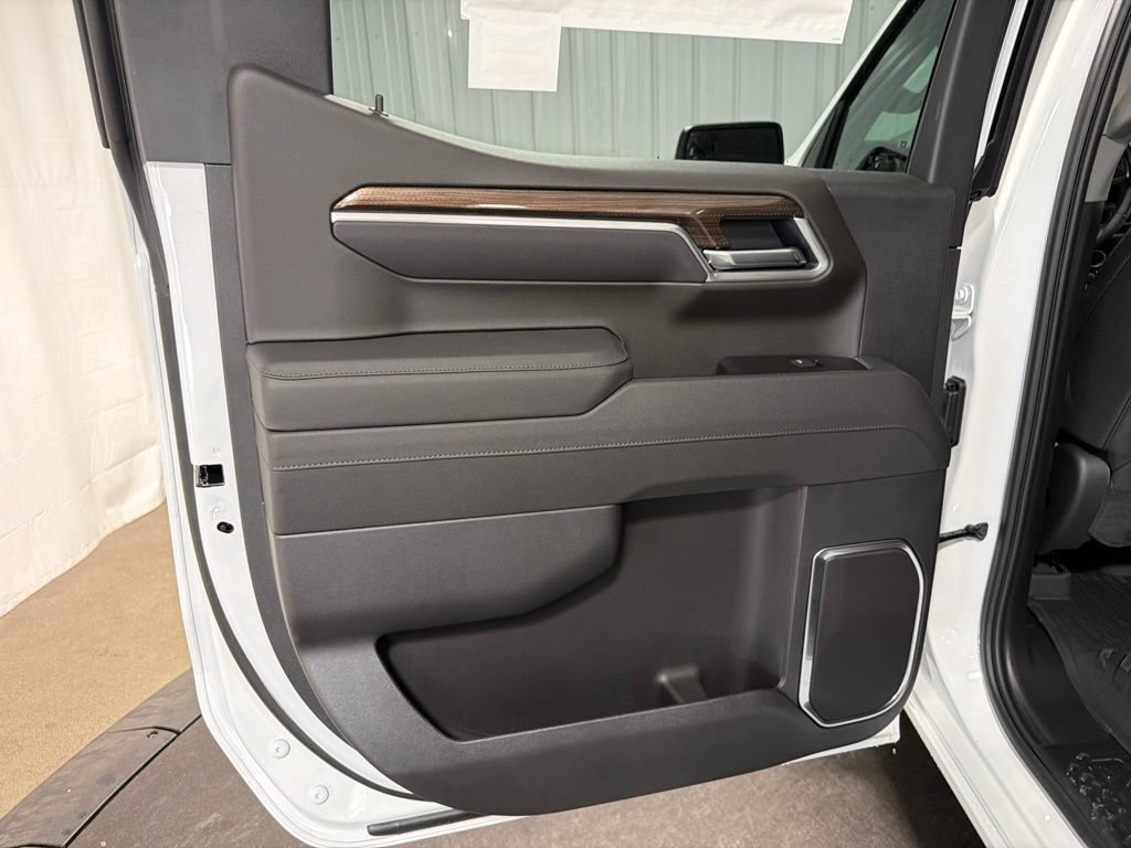 New 2026 Chevrolet Silverado 1500 RST AWD/4WD image 17