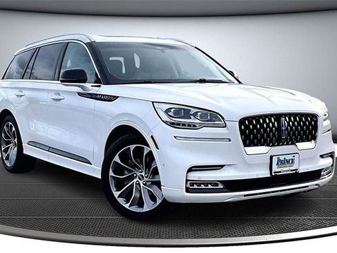 Used 2021 Lincoln Aviator Grand Touring w/ Equipment Group 302A image 3
