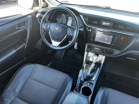 Used 2018 Toyota Corolla SE image 13