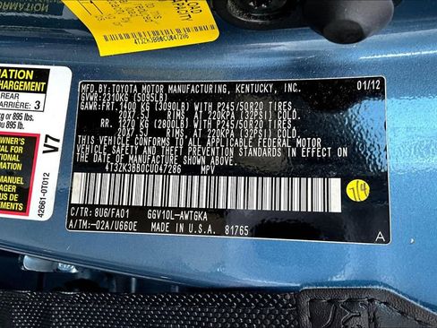 Used 2012 Toyota Venza LE w/ LE Convenience Pkg image 18