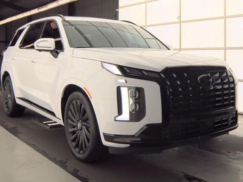 Used 2025 Hyundai Palisade Calligraphy AWD/4WD image 2