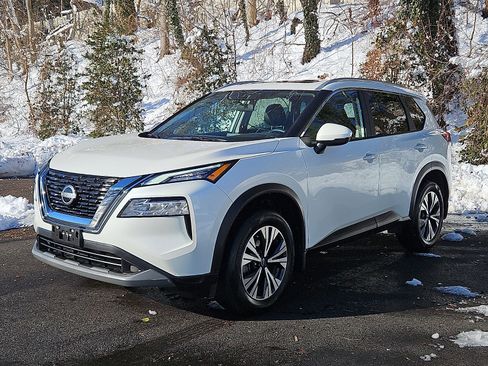 Certified 2023 Nissan Rogue SV w/ SV Premium Package image 3