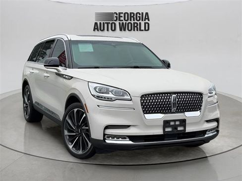Used 2020 Lincoln Aviator Reserve w/ Equipment Group 202A AWD/4WD image 2