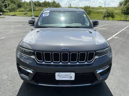 Used 2023 Jeep Grand Cherokee Limited AWD/4WD image 11