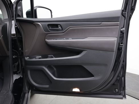 Used 2018 Honda Odyssey EX-L image 40