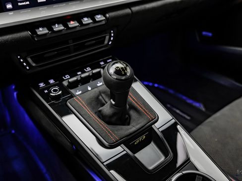 Used 2022 Porsche 911 GT3 RWD image 67