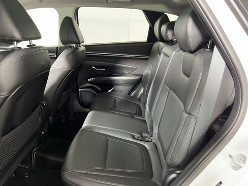 Used 2023 Hyundai Tucson Limited w/ Winter Package image 25