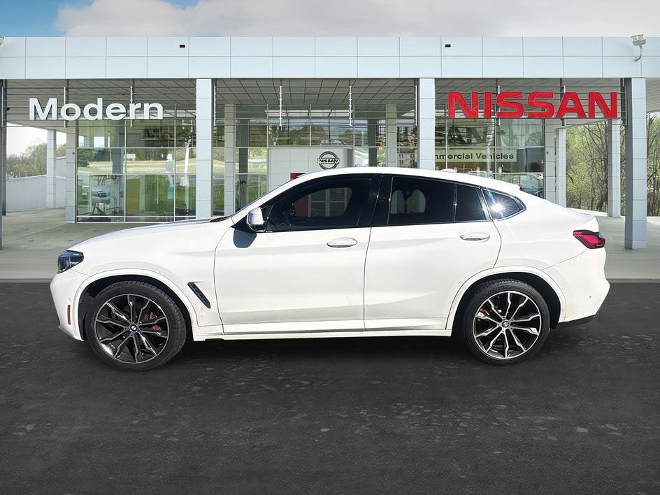 Used 2021 BMW X4 xDrive30i w/ Executive Package AWD/4WD image 2