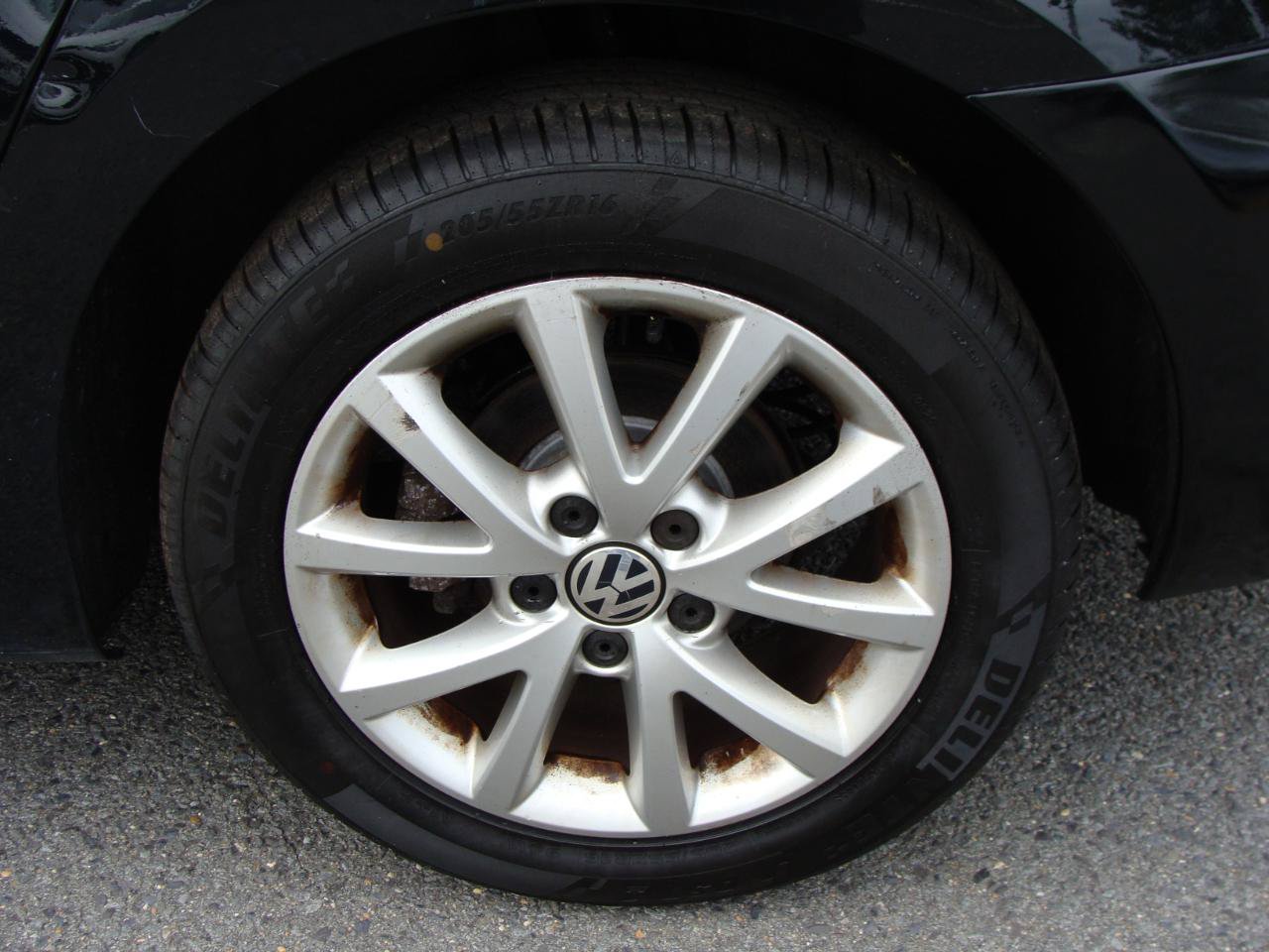 Used 2013 Volkswagen Jetta SE FWD image 25