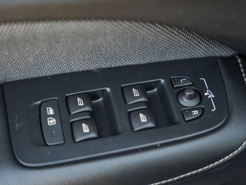 Certified 2024 Volvo S60 B5 Ultimate image 27