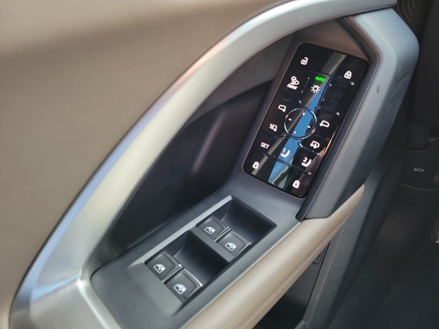 Certified 2025 Audi Q5 Premium Plus w/ Premium Plus AWD/4WD image 18