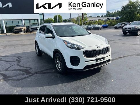 Used 2018 Kia Sportage LX w/ LX Popular Package FWD image 3