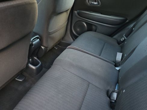 Used 2016 Honda HR-V LX image 16