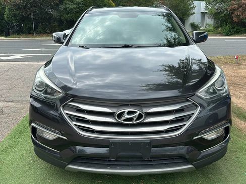 Used 2018 Hyundai Santa Fe Sport FWD image 2