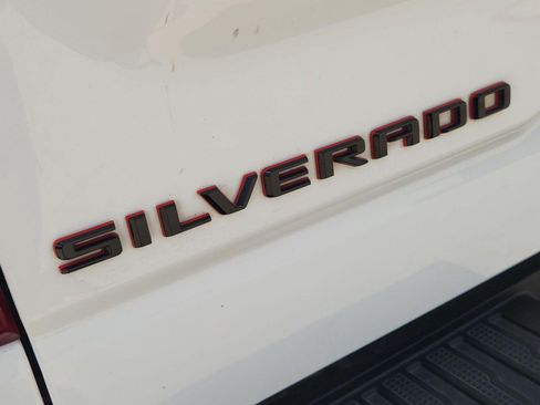 Certified 2023 Chevrolet Silverado 1500 RST w/ Redline Edition AWD/4WD image 8
