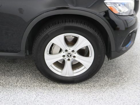 Used 2018 Mercedes-Benz GLC 300 image 5