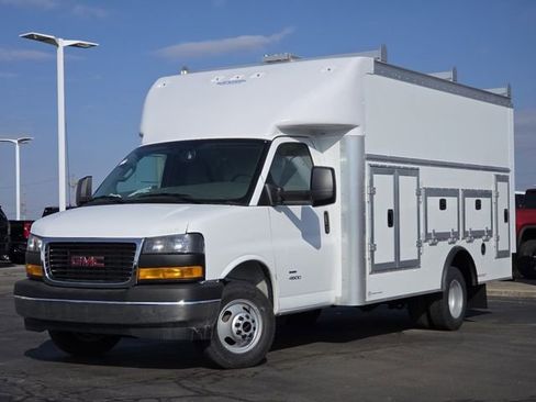 New 2026 GMC Savana 4500 w/ Power Convenience Package image 2