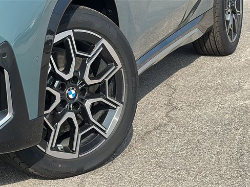 New 2026 BMW X1 xDrive28i w/ Technology Package image 3