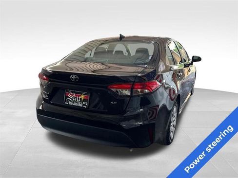 Used 2024 Toyota Corolla LE FWD image 5