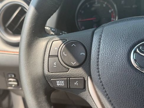 Used 2017 Toyota RAV4 SE FWD image 19