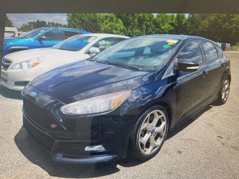 Used 2016 Ford Focus ST FWD image 16